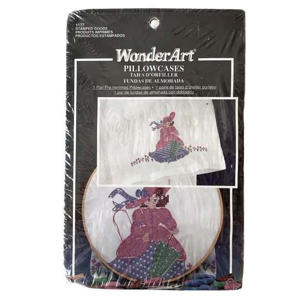 WonderArt Stamped Pillow Cases Embroidery Kits Two Pairs with Embroidery Hoop - Picture 2 of 11